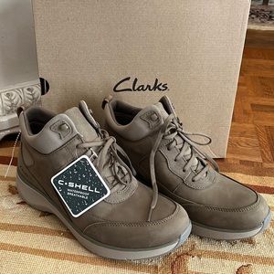 Clarks wave waterproof mid sage NWT size 10 wide